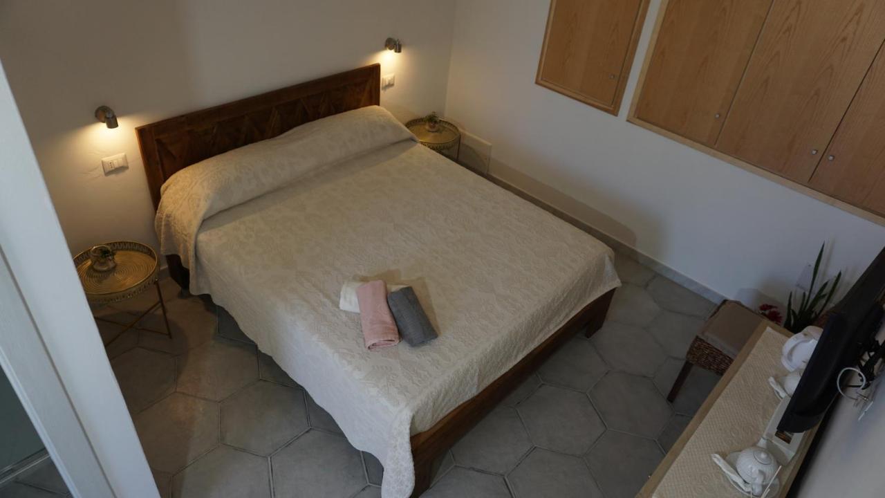 Li Petri Manni Bed & Breakfast Olbia Bagian luar foto