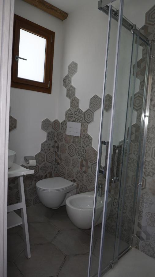 Li Petri Manni Bed & Breakfast Olbia Bagian luar foto